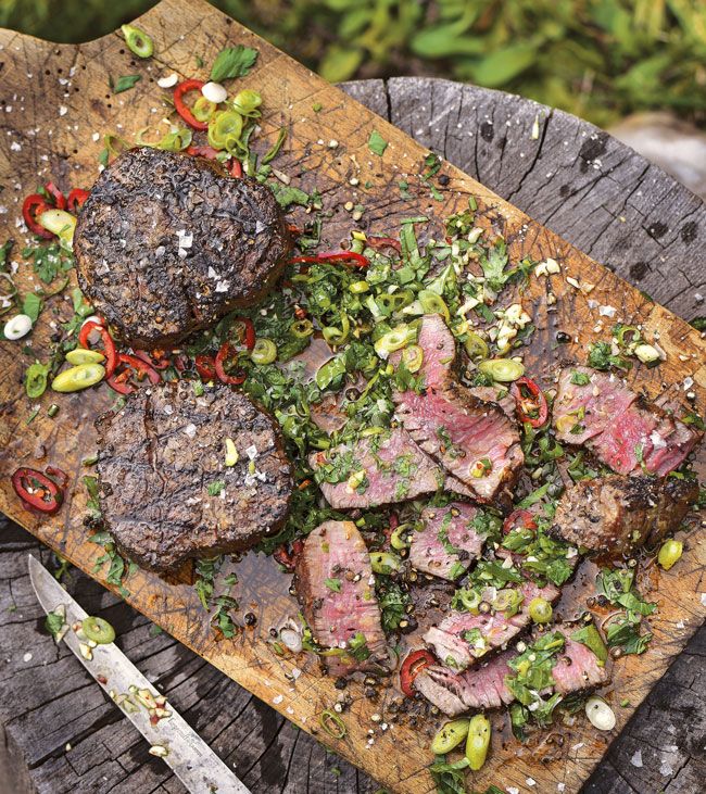 Dry-Brined Peppered Filets Mignons