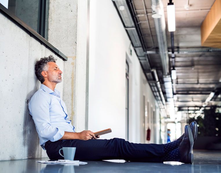Work Habits That Put Men’s Health at Risk and 5 Easy Fixes