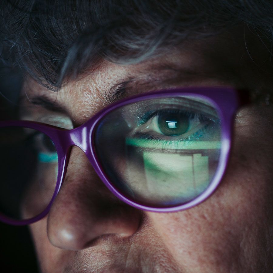 Screen Strain: How to Protect Your Eyes in the Digital Age - Zoomer